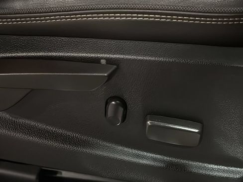 Used 2018 GMC Canyon Denali AWD/4WD image 11