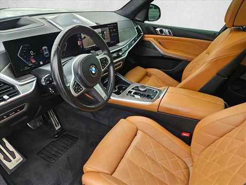 Certified 2024 BMW X7 xDrive40i w/ M Sport Package AWD/4WD image 10