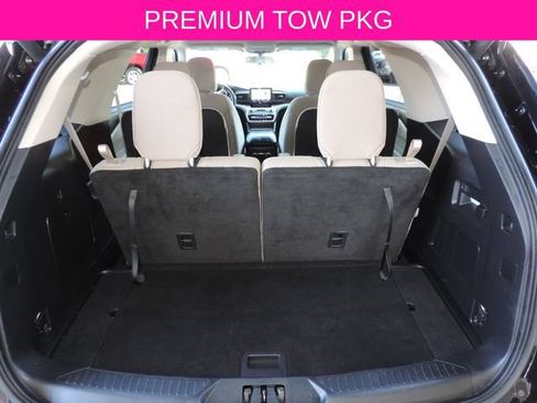 Used 2022 Ford Explorer XLT RWD image 18