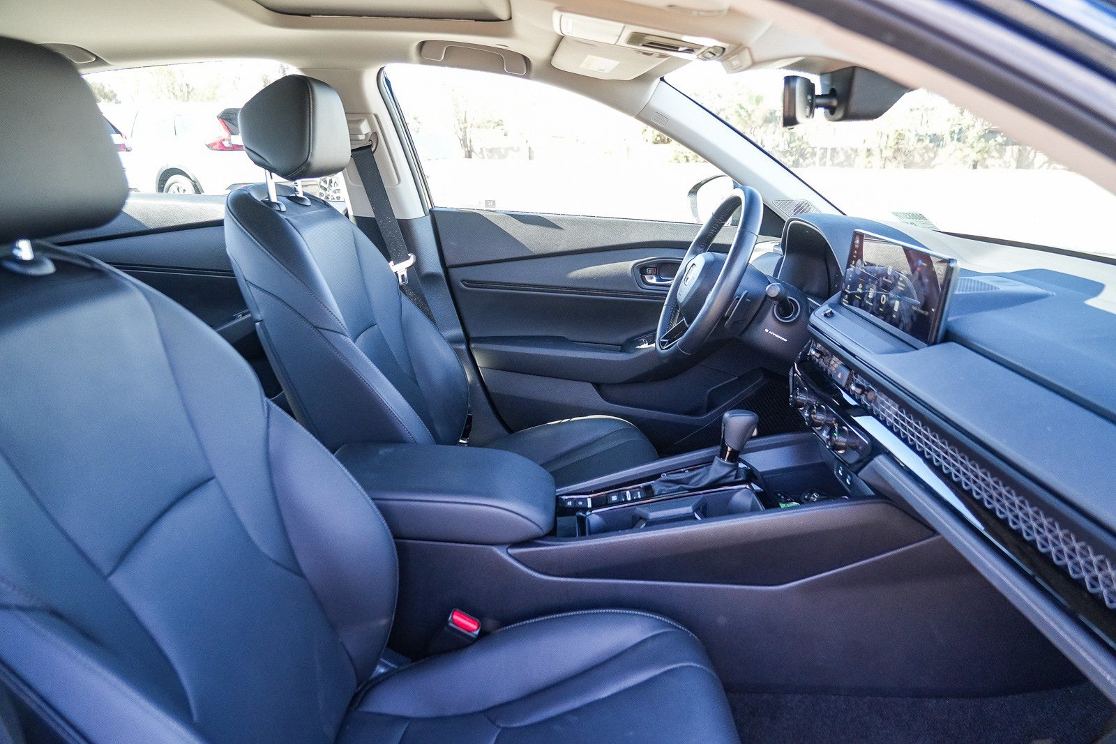 Used 2024 Honda Accord EX-L image 18