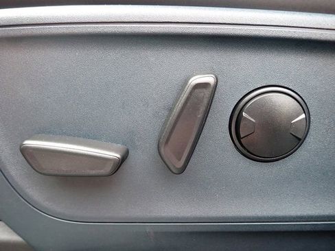 Certified 2025 Ford Maverick Tremor AWD/4WD image 24