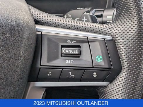 Used 2023 Mitsubishi Outlander SE AWD/4WD image 20