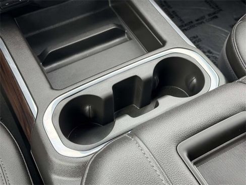 Used 2022 GMC Sierra 1500 SLT w/ SLT Premium Package image 18