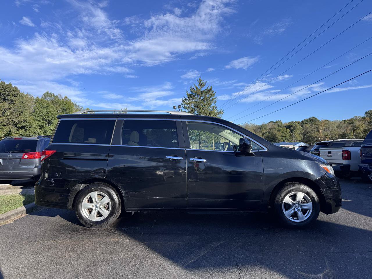 Used 2017 Nissan Quest SV FWD image 4