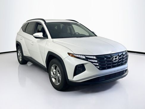 Used 2022 Hyundai Tucson SEL FWD image 3