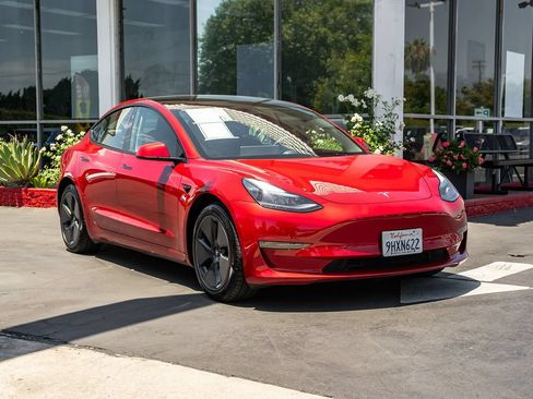 Used 2023 Tesla Model 3 Long Range AWD/4WD image 4