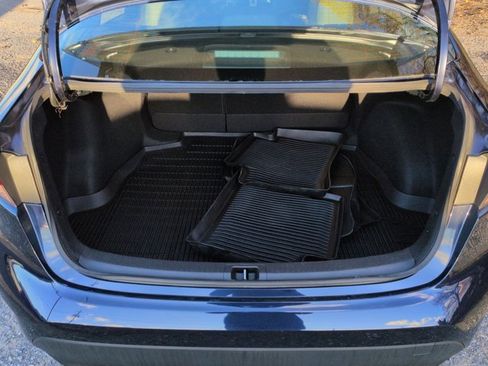 Used 2023 Toyota Corolla LE image 18