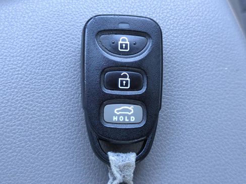 Used 2019 Hyundai Elantra SEL FWD image 21