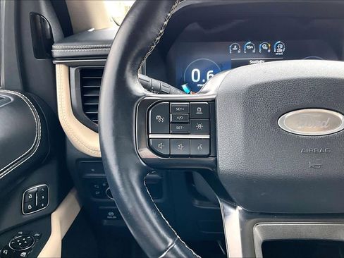 Used 2023 Ford Expedition Max Platinum RWD image 43