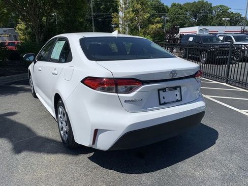 Used 2023 Toyota Corolla LE FWD image 6
