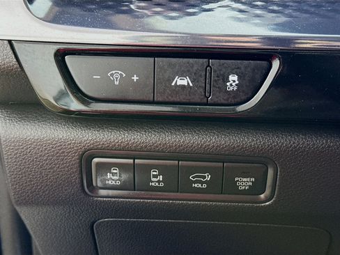 Used 2024 Kia Carnival SX Prestige FWD image 16