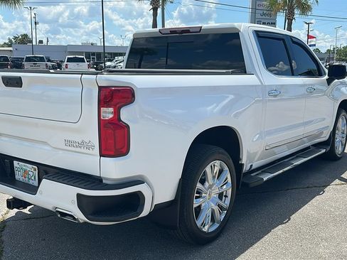 Used 2024 Chevrolet Silverado 1500 High Country w/ High Country Premium Package AWD/4WD image 5
