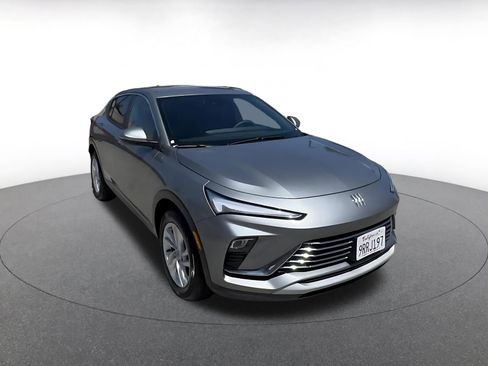 Used 2025 Buick Envista Preferred image 3