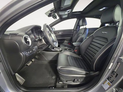 Used 2023 Kia Forte GT-Line w/ GT-Line Premium Package FWD image 9