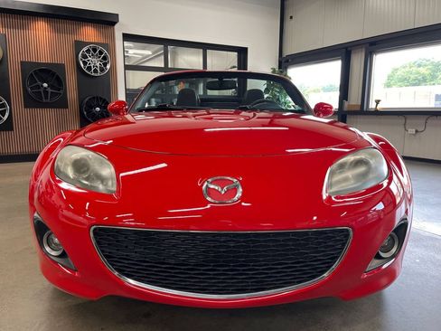 Used 2011 MAZDA MX-5 Miata Grand Touring w/ Premium Pkg RWD image 47