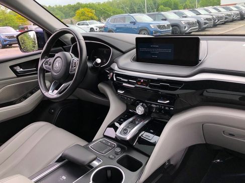 Used 2023 Acura MDX SH-AWD w/ Technology Package image 17