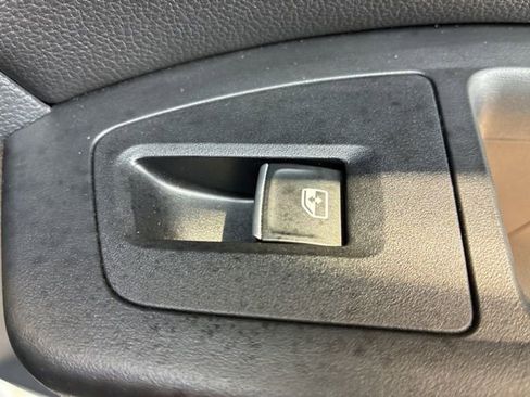 Used 2019 Volkswagen Atlas SE w/ Towing Package image 26