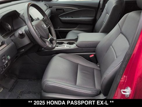 Used 2025 Honda Passport EX-L image 13