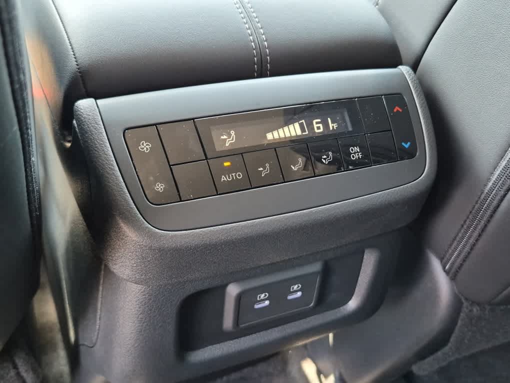 New 2026 Nissan Pathfinder SL AWD/4WD image 9
