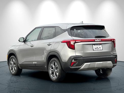 New 2026 Kia Seltos LX image 6