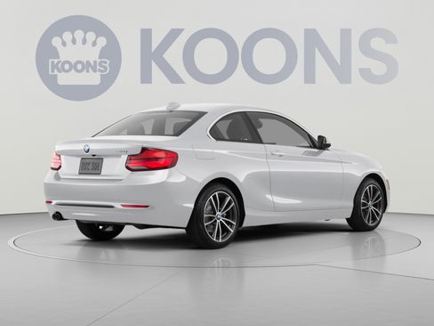 Used 2020 BMW 230i Coupe w/ Premium Package RWD image 4