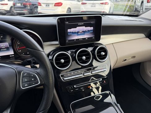 Used 2018 Mercedes-Benz C 300 Sedan image 21