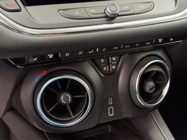 New 2026 Chevrolet Blazer LT w/ Convenience Package FWD image 18