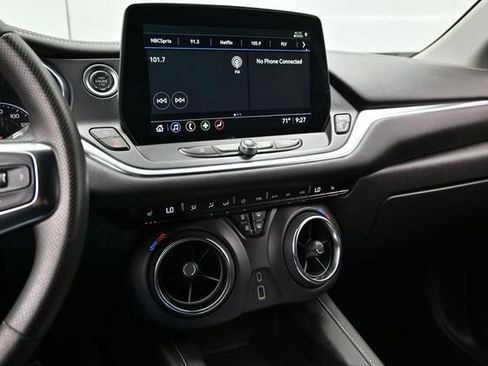 Used 2025 Chevrolet Blazer LT FWD image 43