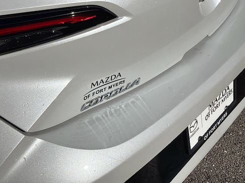 Used 2023 Toyota Corolla SE w/ SE Premium Package image 11