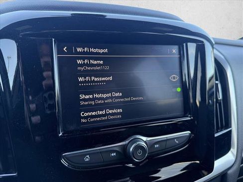 Used 2023 Chevrolet Traverse LT image 19