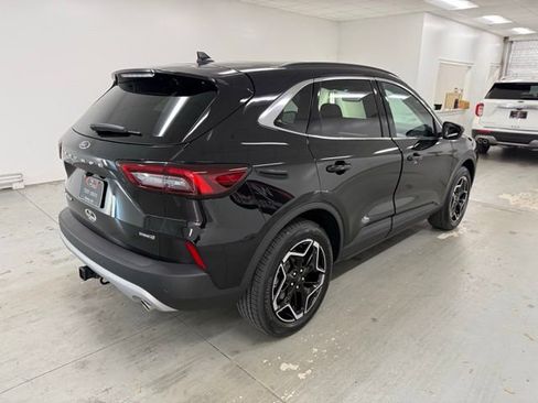 New 2026 Ford Escape Platinum w/ Class II Trailer Tow Package image 6