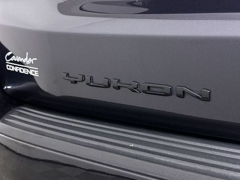 Used 2025 GMC Yukon Elevation AWD/4WD image 33
