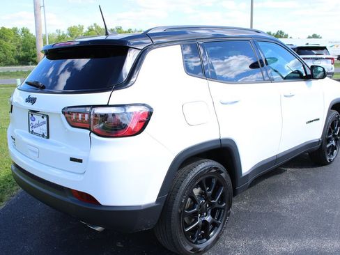 Used 2022 Jeep Compass Latitude w/ Convenience Group AWD/4WD image 13