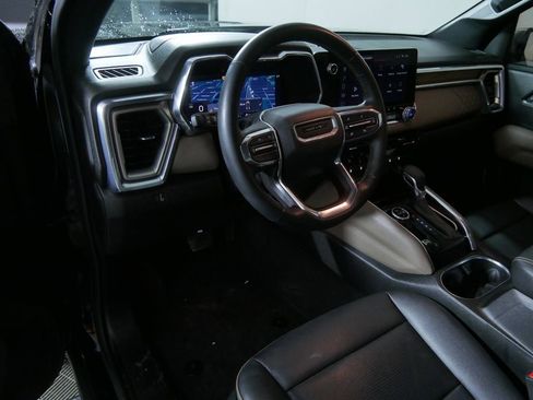 Used 2023 GMC Canyon Denali image 11