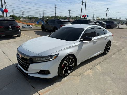 Used 2021 Honda Accord Sport image 5