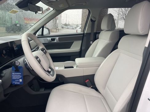 New 2026 Hyundai Santa Fe SE FWD image 16