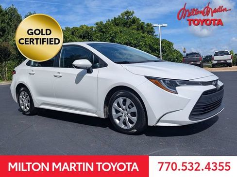 Certified 2024 Toyota Corolla LE FWD image 1