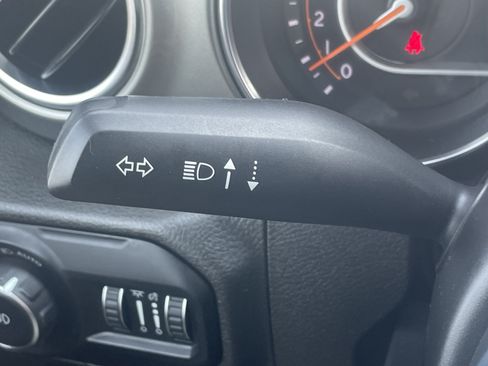 Used 2021 Jeep Wrangler Unlimited Sahara AWD/4WD image 17