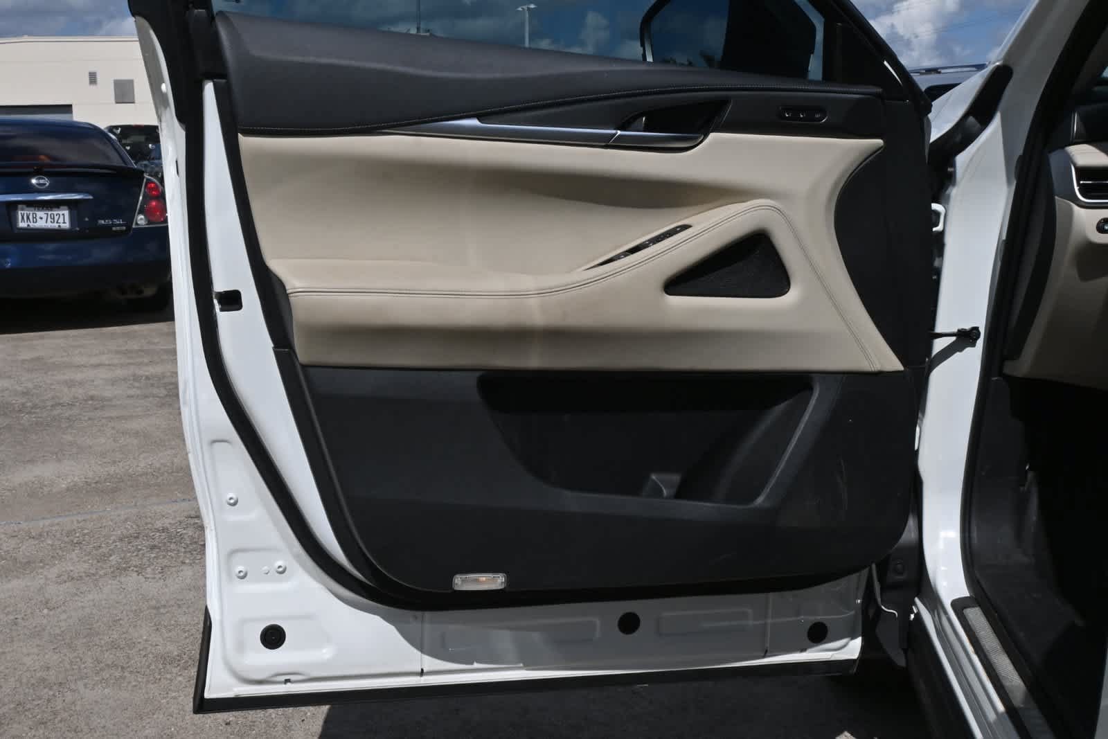 Certified 2024 INFINITI QX60 Luxe FWD image 18