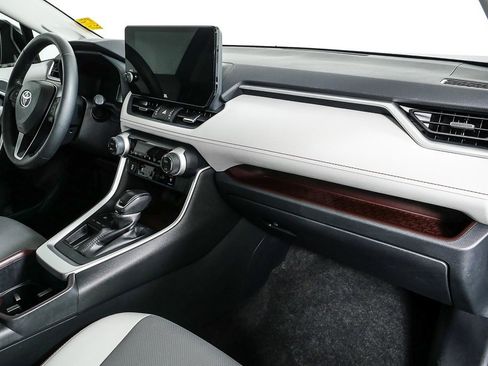 Used 2023 Toyota RAV4 Limited image 24