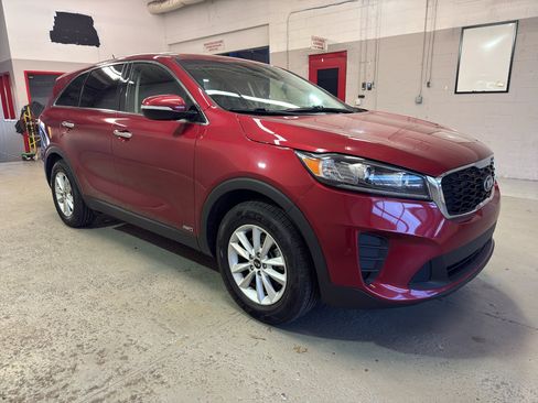 Used 2020 Kia Sorento LX AWD/4WD image 1