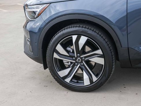 New 2026 Volvo XC40 B5 Ultra w/ Climate Package AWD/4WD image 9