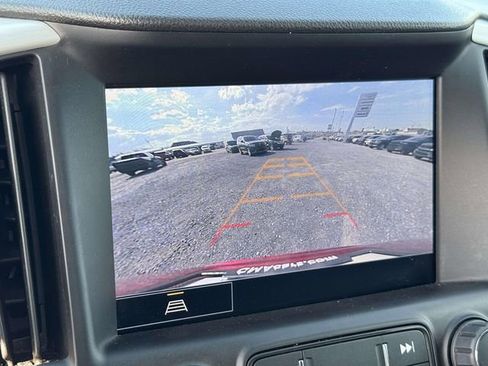 Used 2022 GMC Terrain SLT w/ Infotainment Package II image 4