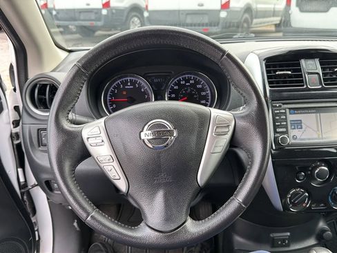 Used 2017 Nissan Versa SL image 16