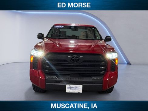 Used 2023 Toyota Tundra SR5 w/ SR5 Premium Package AWD/4WD image 8