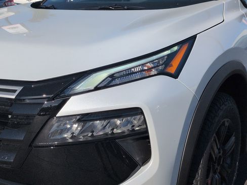 New 2026 Nissan Rogue SV w/ Rock Creek Premium Package AWD/4WD image 8