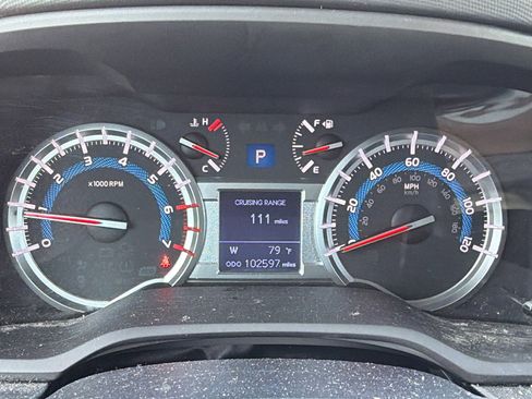 Used 2016 Toyota 4Runner SR5 Premium RWD image 32