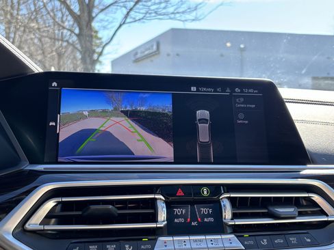 Used 2021 BMW X5 xDrive40i w/ Premium Package image 26