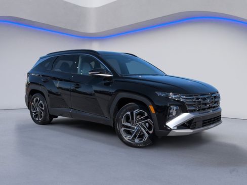 New 2026 Hyundai Tucson Limited FWD image 2