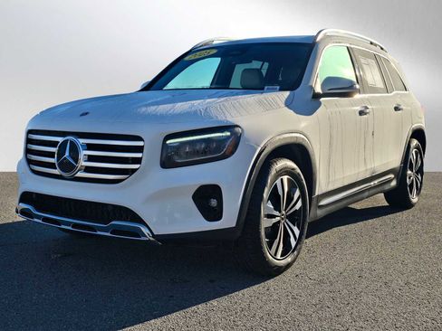 Used 2025 Mercedes-Benz GLB 250 GLB 250 image 8